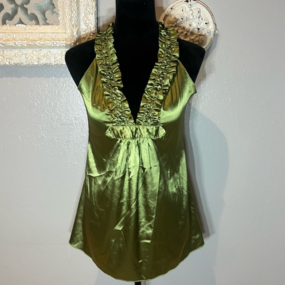 Max Studio Shiny Green Top With Ruffle Detail - Picture 3 of 11